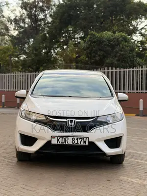 Honda Fit Hybrid 2017 Nyeupe