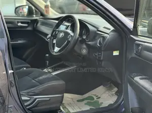 Toyota Corolla Fielder 1.5 Hybrid FWD 2014 Zambarau
