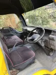 Isuzu NQR 2015 - Yellow - 2