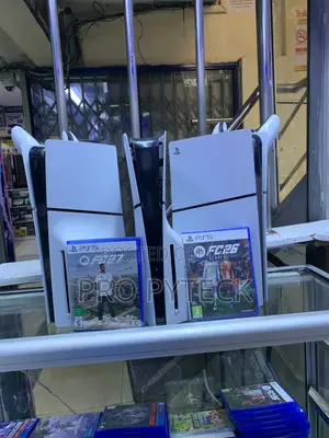 Used PS5 Slim 1TB 4K with FC24 & Controllers