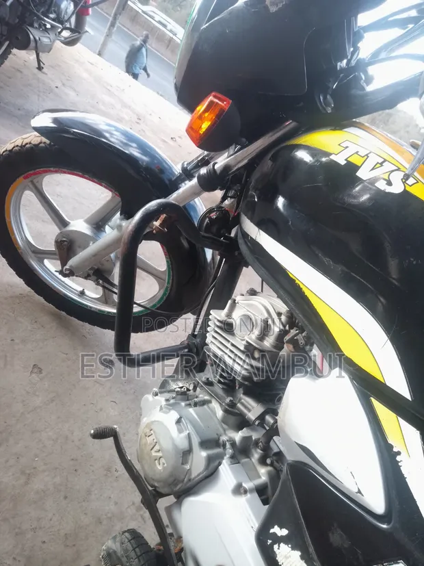 TVS HLX Plus ES 2025 Black - 1