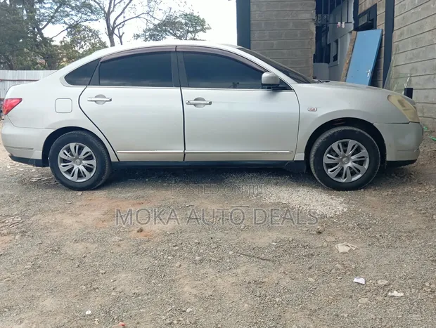 Nissan Bluebird Sylphy 2007 Silver - 1