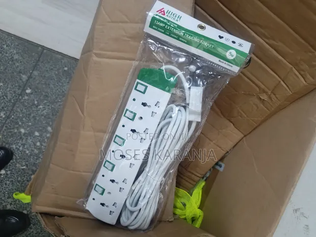 High Astra 5-Way Extension Socket 5M - 1