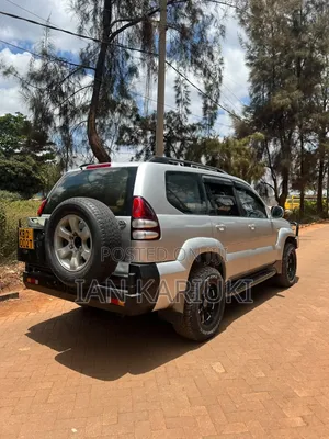 Toyota Land Cruiser Prado 2005 Silver