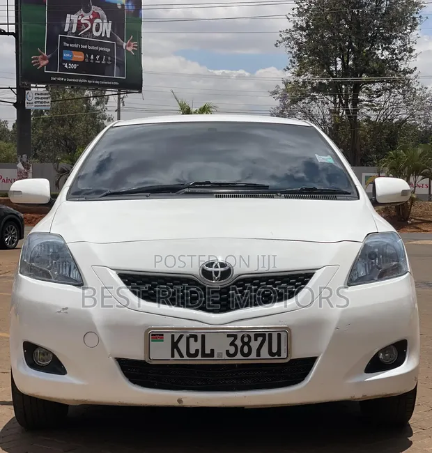 Toyota Belta 2010 White - 1