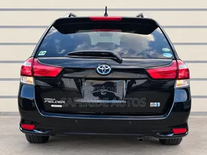 Toyota Corolla Fielder 1.5 Hybrid FWD 2019 Nyeusi