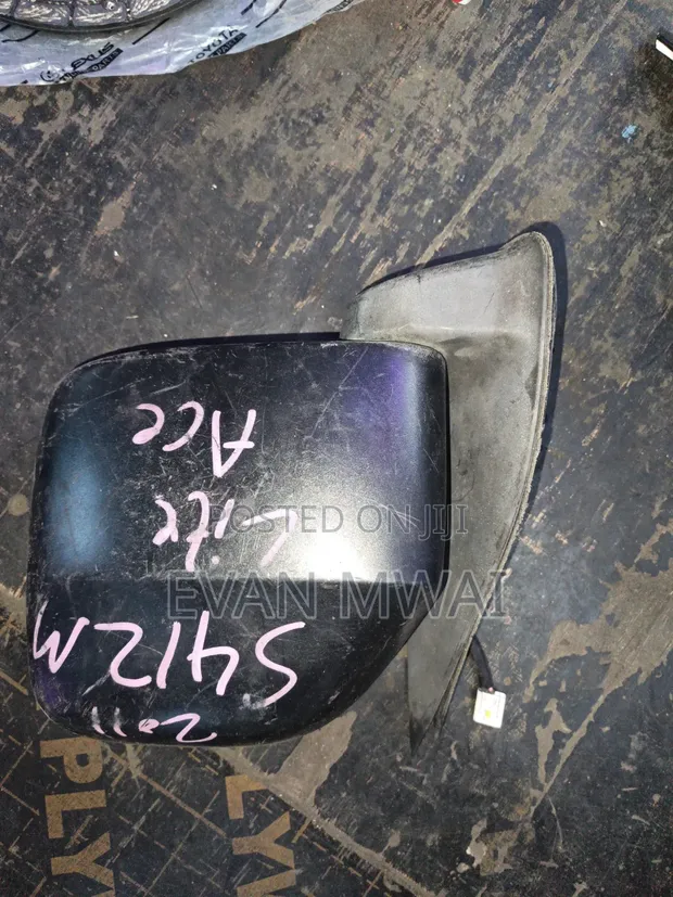 Toyota Townace New Model Power Side Mirror (Left) - 1