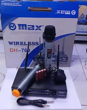 Omax DH-769 UHF PLL Wireless Microphone