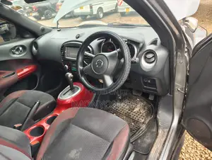 Nissan Juke 2011 Gray
