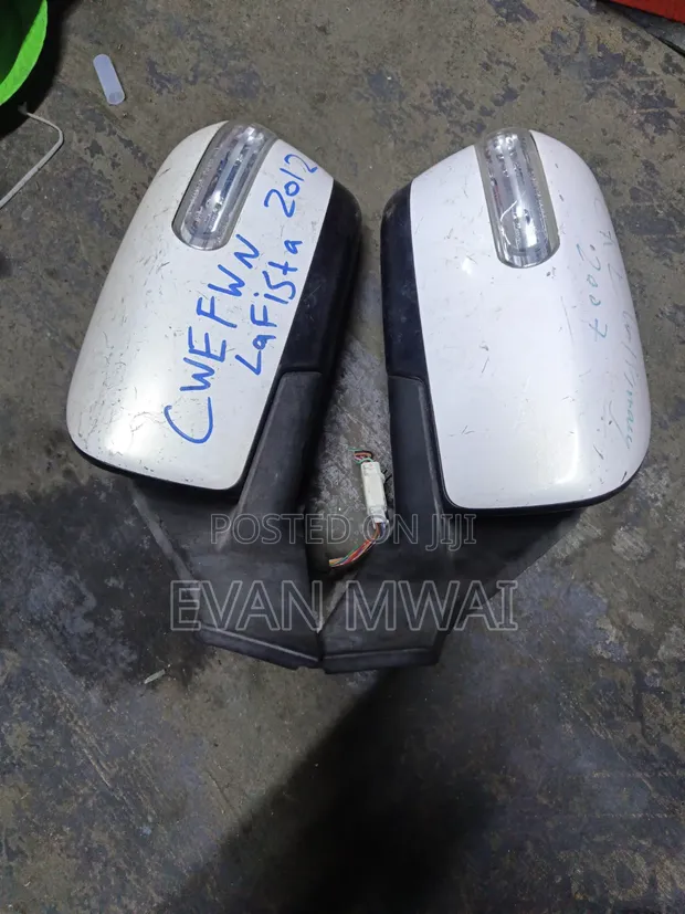 Mazda Premacy Side Mirror with Indicator (Used) - 1