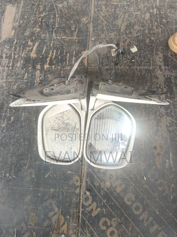 Used Toyota Gaia Side Mirror - 1