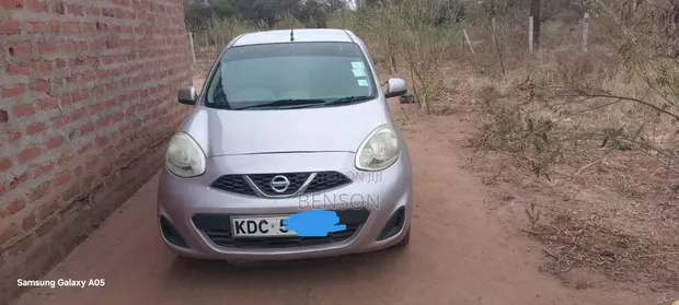 Nissan March 1.2 FWD 2014 Pink - 1