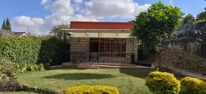 Bungalow ya Vyumba 2 Master Ensuite, Hardy, Karen - Pangishwa
