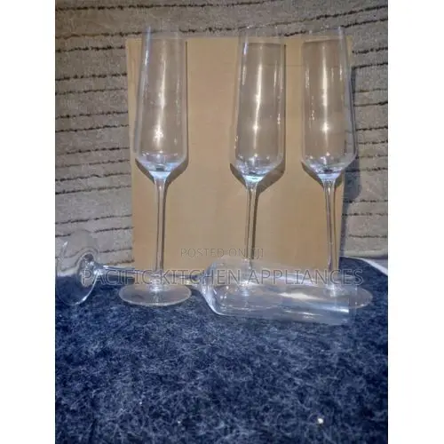 Set of 6 High Quality Wine Glasses - 1