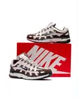 Nyeusi Nike P-6000 Retro Sneakers - 1