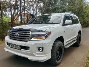 Toyota Land Cruiser V8 2008 White