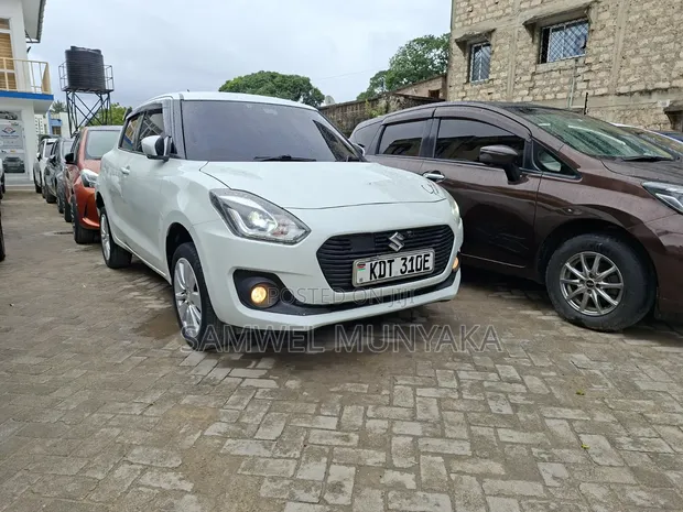 Suzuki Swift RS 2018 Pearl - 1