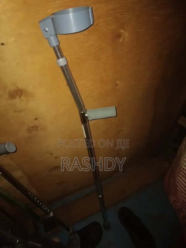 Vifaa vya Kutembelea (Crutches) - 1