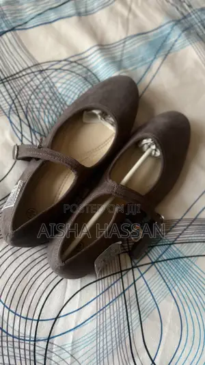 Doll Shoes - Size 9