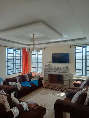 4 Bedroom House with SQ in Katani for Sale