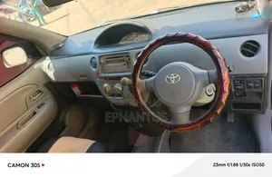 Toyota Sienta 1.5 FWD 2010 Kijivu