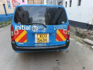 Toyota Probox 2012 Nyeupe