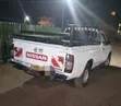 Nissan Hardbody NP300 2013 White - 4
