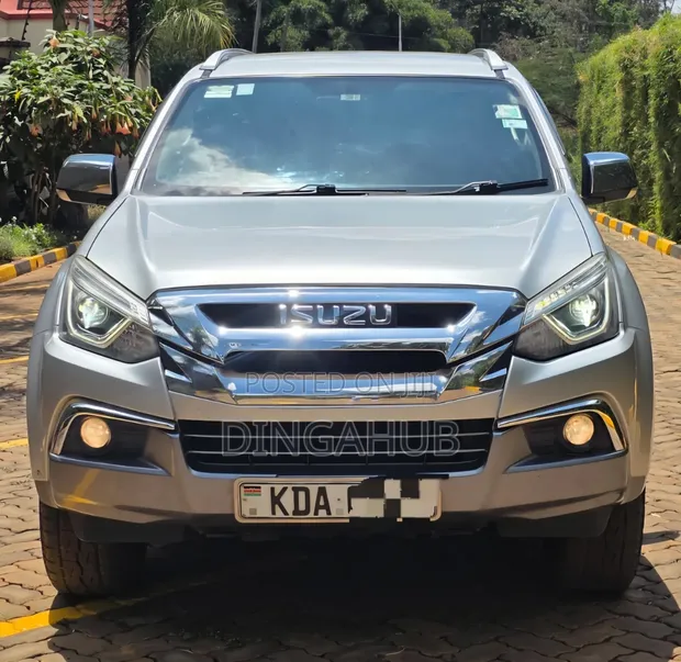 Isuzu MU-X 3.0 Ddi VGS 2021 Silver - 1