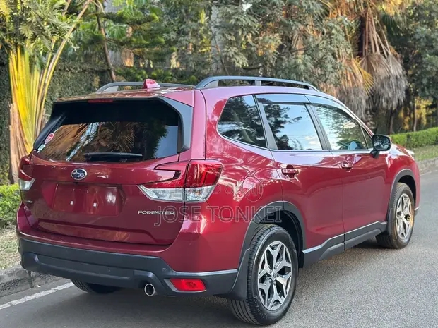 Subaru Forester Base AWD 2019 Maroon - 1