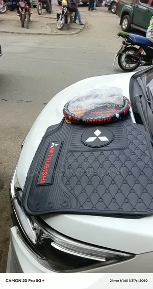 Heavy Duty Black Rubber Mitsubishi Floor Mats (Quilted)
