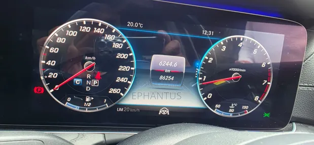 Mercedes-Benz E200 AMG Line 2016 - 1