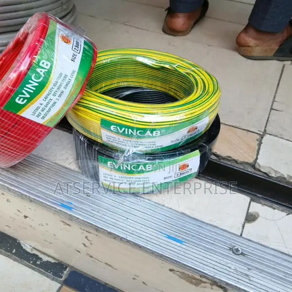 High-Visibility EVINCAB 2.5mm² Single Core Cable (90m) - 1