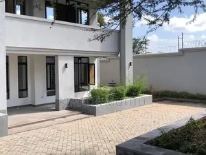 5-Bedroom Maisonette for Sale in Rimpa