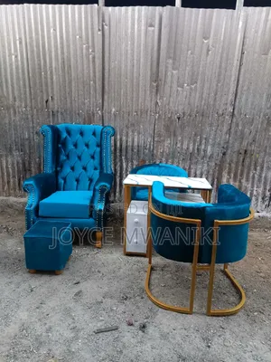 Viti na Meza Mbalimbali za Pedicure na Manicure