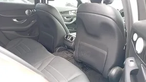 Mercedes-Benz C200 2019 AMG Line