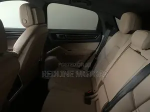 Porsche Cayenne S AWD 2019 Beige
