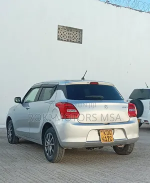 Suzuki Swift 2017 Silver