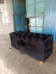 Ottoman Nyeusi ya Velvet yenye Hifadhi (4ft) - 1