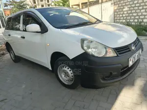 Nissan Advan 2017 Nyeupe
