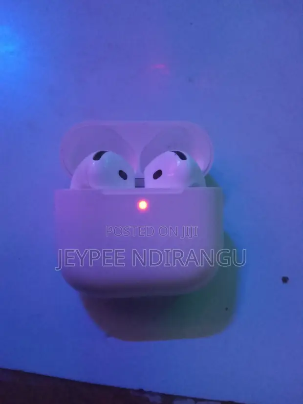 Apple AirPods Pro (Zilizotumika) - 1