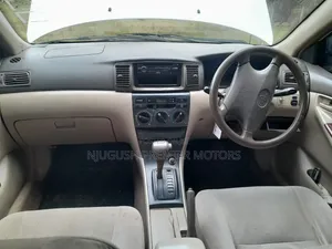 Toyota Corolla 2002 White