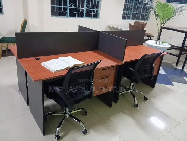 4 Person Office Workstation Desk - 1