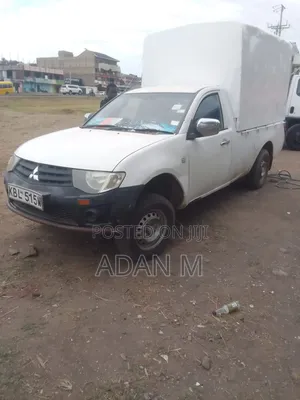 Mitsubishi L200 2009 White