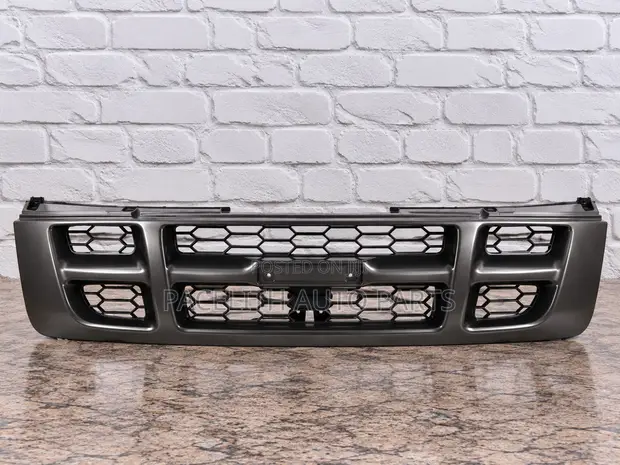 Grille ya Isuzu D-Max 2003-2006 Grey - 1