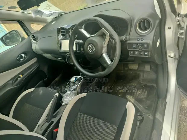 Nissan Note 2020 Nyeupe - 1