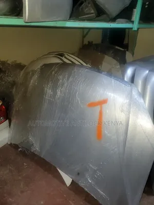 Bonnet ya Toyota Premio 240 - Model ya 2005