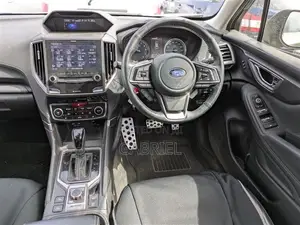 Subaru Forester Premium AWD 2019 Gray