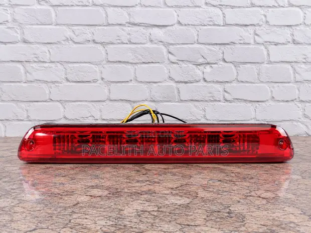 Isuzu D-Max Tailgate Lamp (2003-2007) - 1