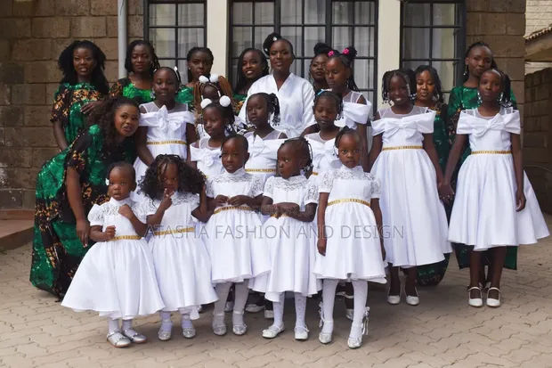 Kids Wedding Dresses with Golden Waist Chain - 1
