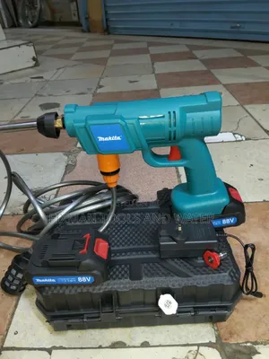 Agri-Farming Cordless Sprayer 88V with 2 Batteries and Hose
